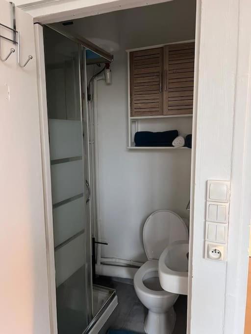 Appartement Idealement Situe มงโทร-โฟต์-ยอนน์ ภายนอก รูปภาพ
